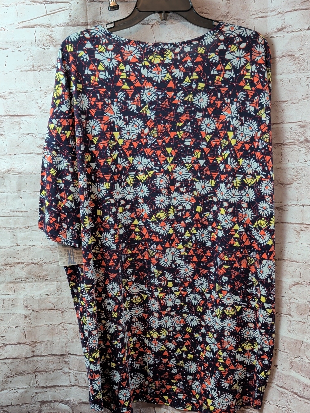 LulaRoe  Irma Tee Shirt XL New Nwt - Picture 7 of 7